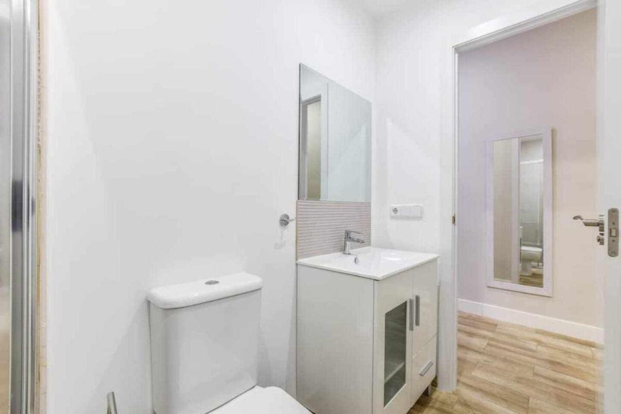 Acogedor Apartamento Entre Sol Gran Via Y Palacio มาดริด ภายนอก รูปภาพ